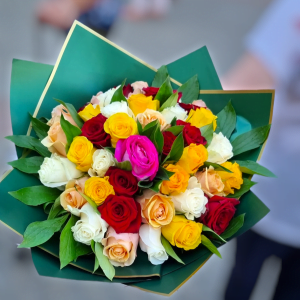 Buchet 39 trandafiri colorati