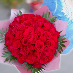 Buchet 49 trandafiri rosii