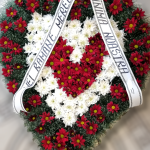 Coroana funerara in forma de inima