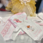 Set trusou personalizat roz si lumanare personalizata crem