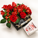 Aranjament cadou cu trandafiri roșii, alstroemeria, Jack Daniel’s și Raffaello – Livrare Vaslui
